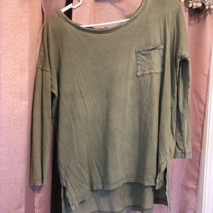 Women’s Gap Shirt